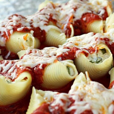 Chicken and Spinach Stuffed Shells
