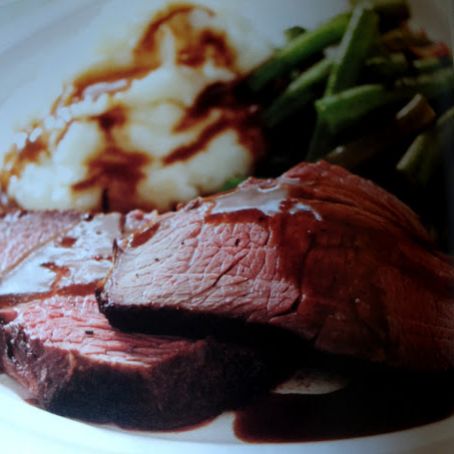 Classic Roast Beef and Gravy