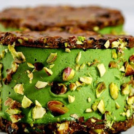 Cacao Pistachio Florentine Mint Ice Cream Sandwich