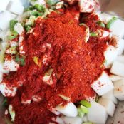 Kkakdugi - Daikon Kimchee