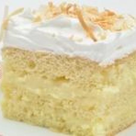Bien Me Sabe (Venezuelan Coconut Layer Cake)
