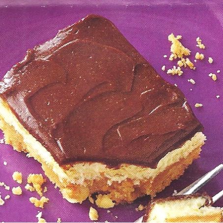 Chocolate-Peanut Cheesecake Bars