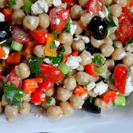 Mediterranean Chickpea Salad