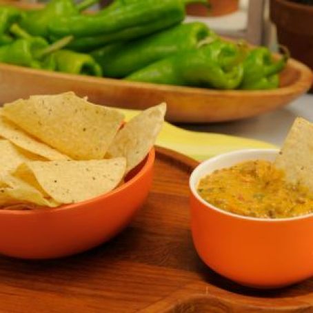 Slow-Cooker Chile Con Queso