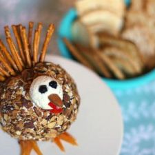 HERBED TURKEY CHEESE BALL