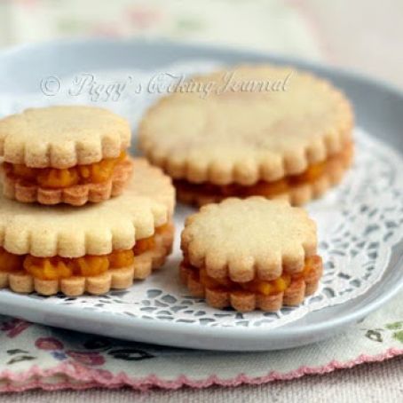 Pumpkin Cream Sandwich Cookies