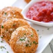 Breaded Cheesy Ravioli with Marinara