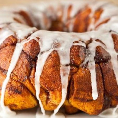 Cream Cheese-Cinnamon Roll Monkey Bread
