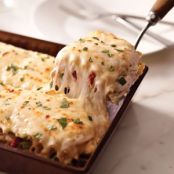 Creamy White Chicken and Artichoke Lasagna