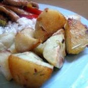 Roasted Potatoes with Garlic and Rosemary