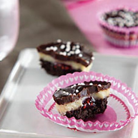 Mini Chocolate-Raspberry Truffle Cups