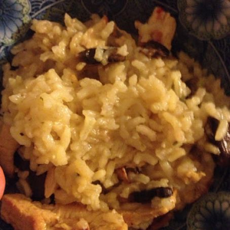 CHICKEN AND RICE CASSEROLE