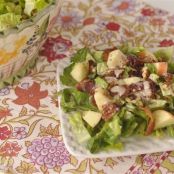 AUTUMN APPLE SALAD