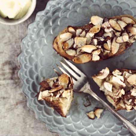 Almond-Vanilla Baked French Toast