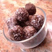 Chocolaty Coconut Flax Chia Power Balls