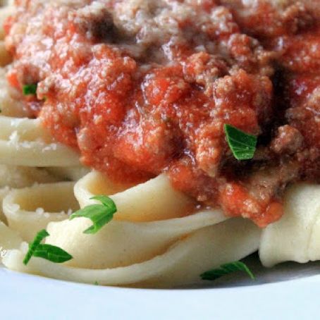 Bolognese Sauce (Slow Cooker)