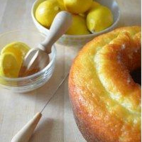 Old-Fashioned Lemon Pound Cake