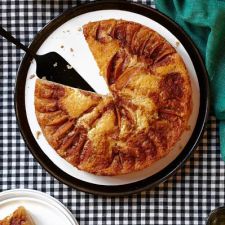 Super Moist Apple Cake with Cinnamon Sugar