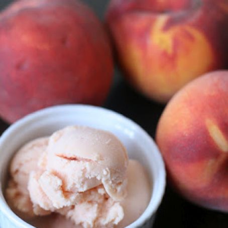 Honey Peach Frozen Yogurt