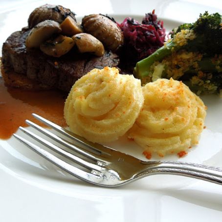 Duchess Potatoes (Pommes de Terre Duchesse)