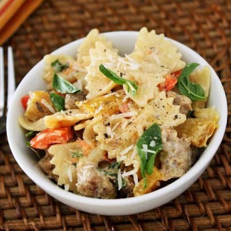 Creamy Bow Ties with Sausage and Peppers