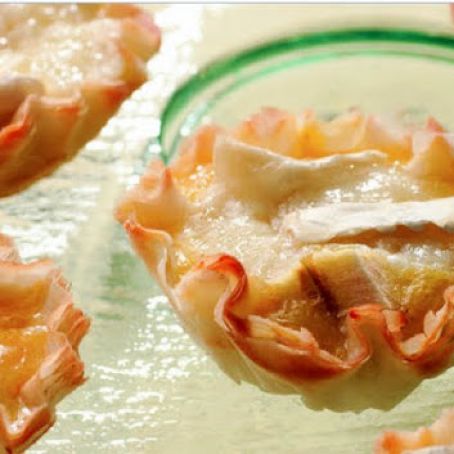 Mini Brie and Apple Quiches