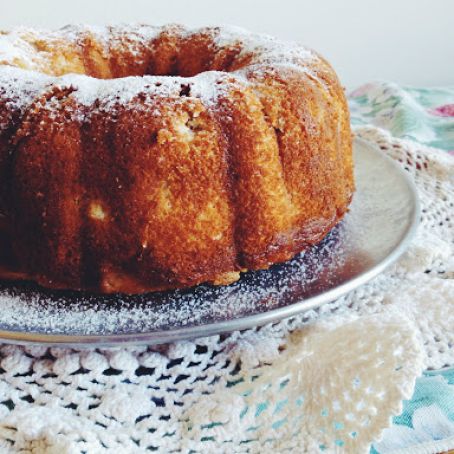 Apple Sugar Bundt
