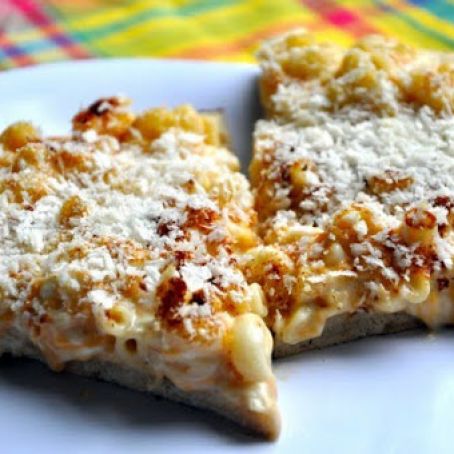 Mac and Cheese Pizza