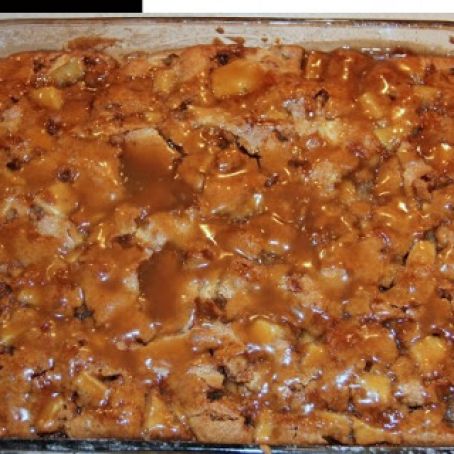 CARAMEL APPLE CAKE