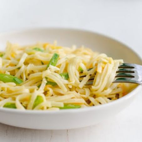 Vegetarian Indo-Chinese Hakka Noodles