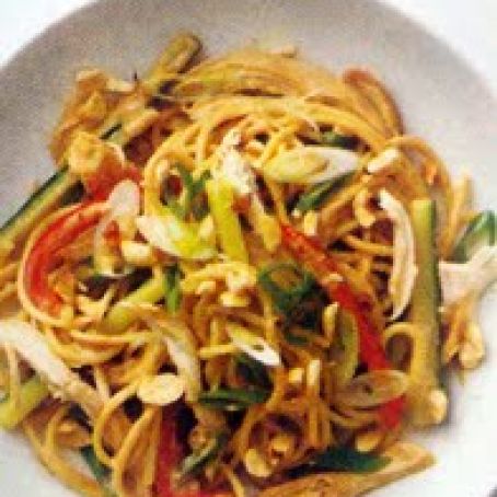 Gingery Peanut Noodles with Chicken
