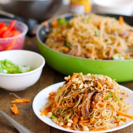 Hoisin Pork with Rice Noodles