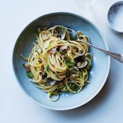 Linguine with Clams and Fennel