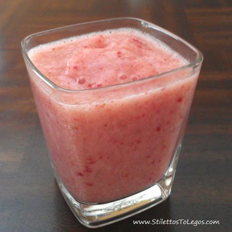 Strawberry Banana Slushy 0 calories!!