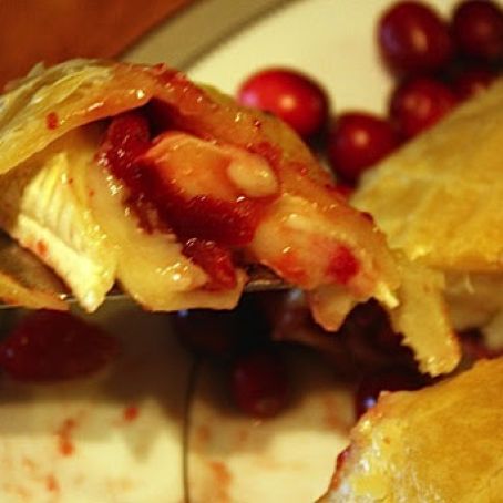 Baked Brie with Cranberries and Pears