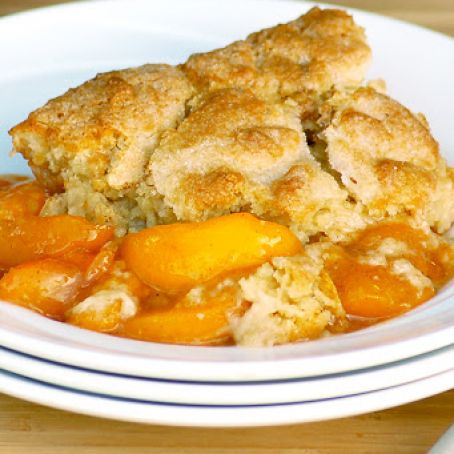 The Best Ever Southern Peach Cobbler