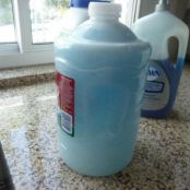 Make Your Own Liquid Laundry Detergent (5 cents per load)