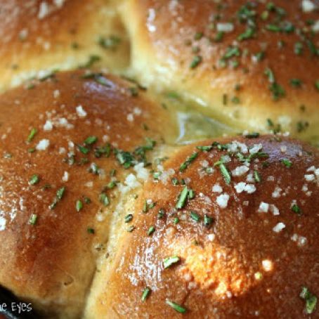 Buttered Rosemary Rolls (adapted from The Pioneer Woman)