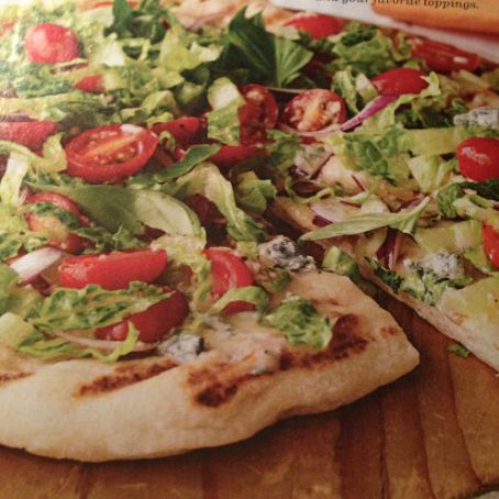 Pizza: Blue Cheese, Lettuce, and Tomato Pizza