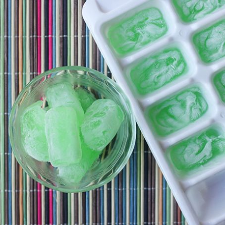 DIY Soothing Aloe Vera Ice Cubes