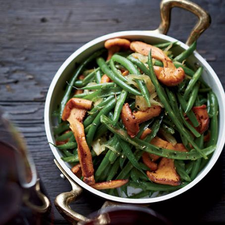 Haricots Verts with Chanterelles