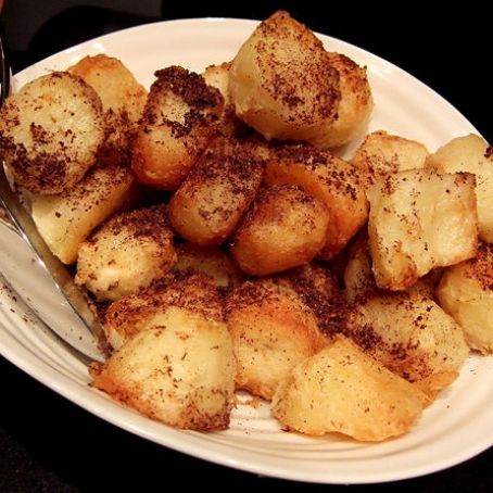 Crusty Garlic Roasted Potatoes