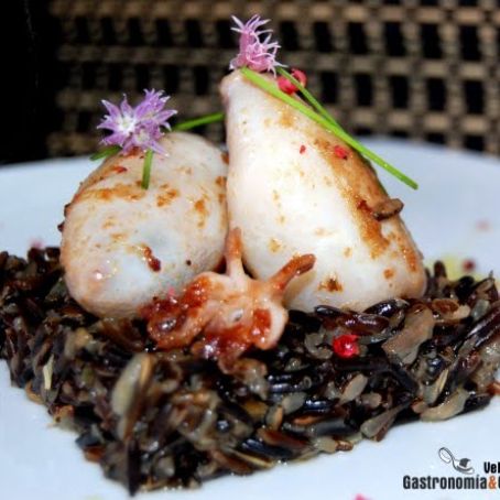 CALAMARES RELLENOS CON ARROZ SALVAJE