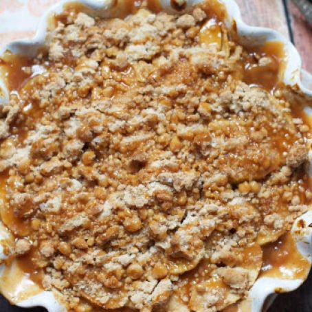 Salted Caramel Apple Crisp