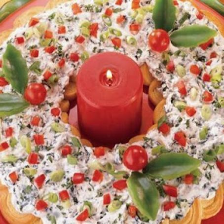 Spinach Dip Crescent Wreath