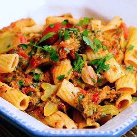 Pasta with Braised Broccoli and Tomato
