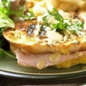 CROQUE MONSIEUR w/MORNAY SAUCE