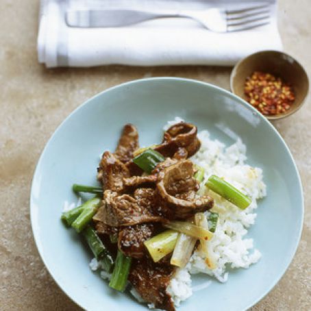 xxxBeef and Scallion Stir-Fry
