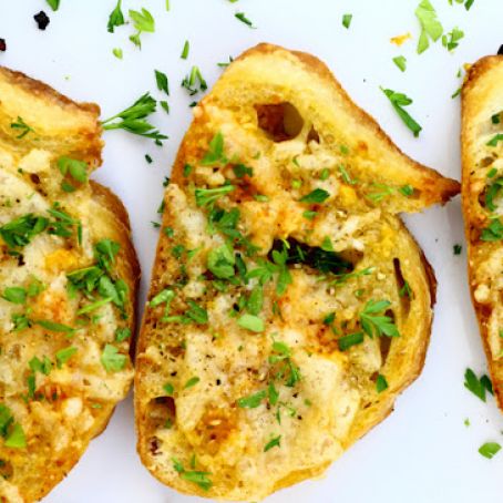 Sriracha Garlic Bread