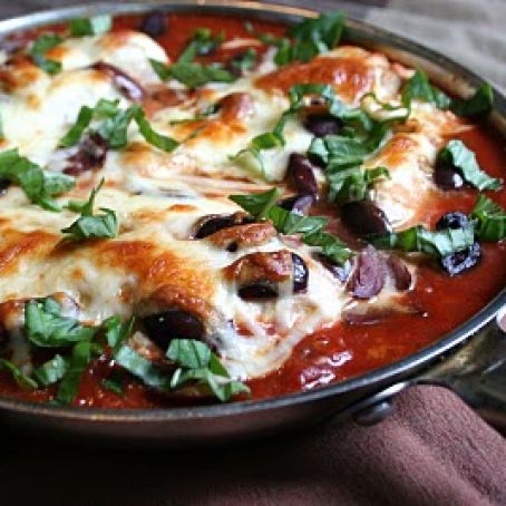 Baked Chicken in Tomato Sauce with Olives